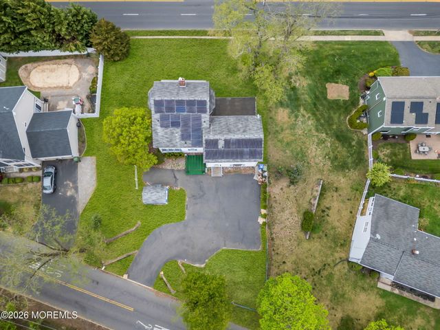 123 Reynolds Drive, Eatontown, NJ 07724