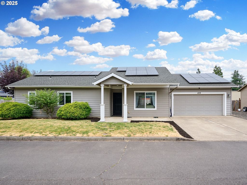 429 S MAIN St, Mt Angel, OR 97362