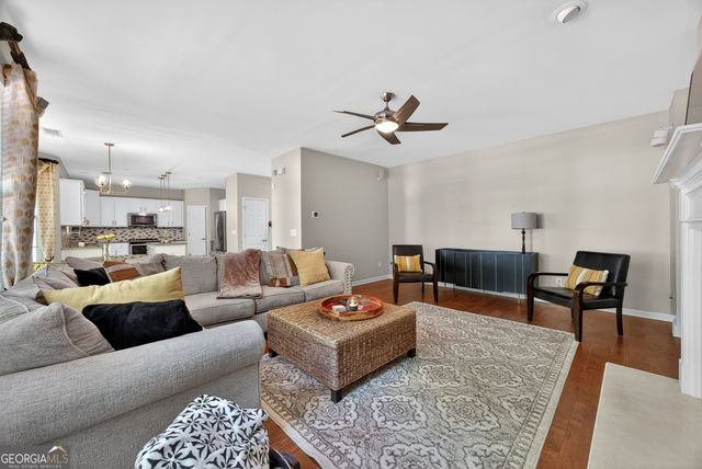 3482 Walnut Ridge, Atlanta, GA 30349