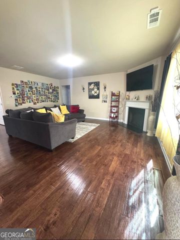 8490 Glenview Street, Douglasville, GA 30134