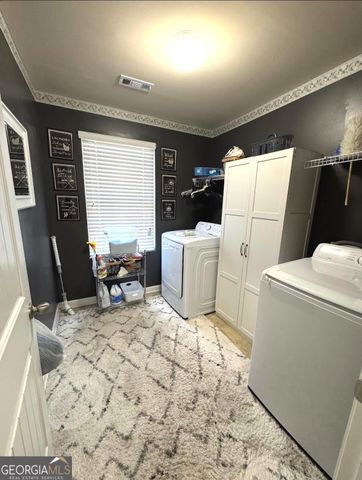 8490 Glenview Street, Douglasville, GA 30134