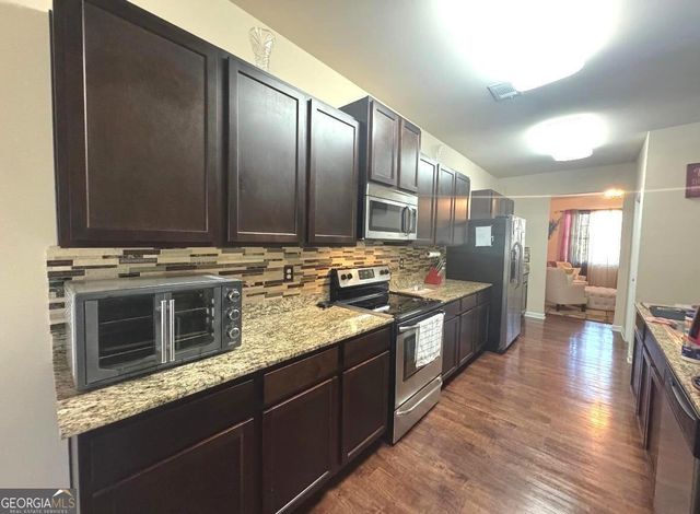 8490 Glenview Street, Douglasville, GA 30134