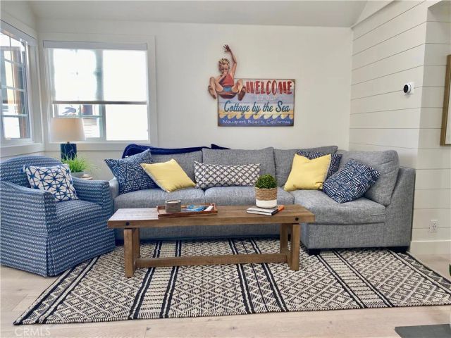 212 Garnet, Newport Beach, CA 92662