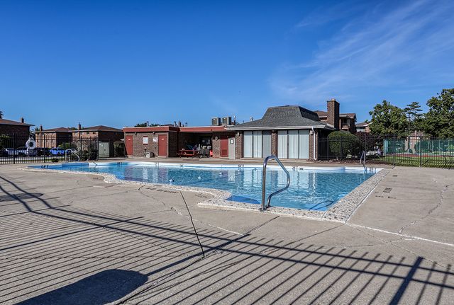15712 Terrace Drive 3W, Oak Forest, IL 60452