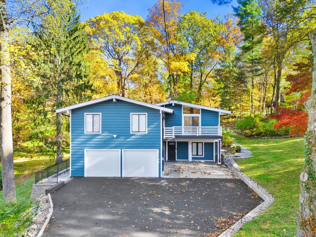 153 Deerfield Lane N, Pleasantville, NY 10570