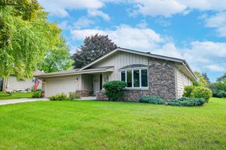 1956 Keith LANE, Grafton, WI 53024