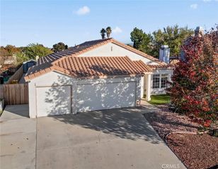 36458 37th Street E, Palmdale, CA 93550