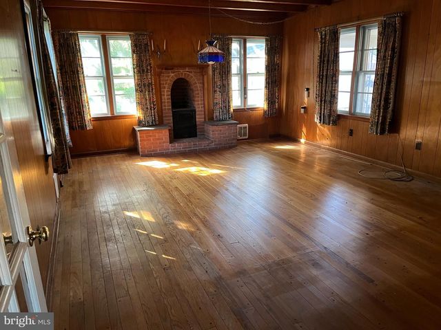 604 GRANT PL, Frederick, MD 21702