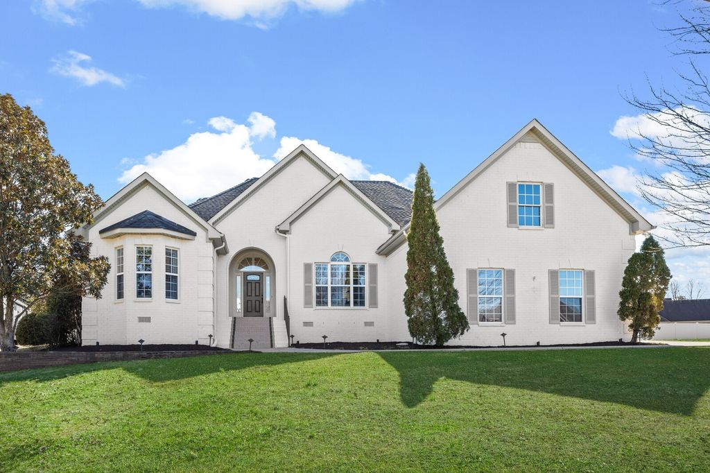 1180 Ithaca St, Murfreesboro, TN 37130