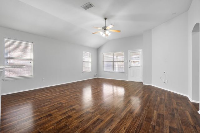 9217 Oldwest Trail, Fort Worth, TX 76131