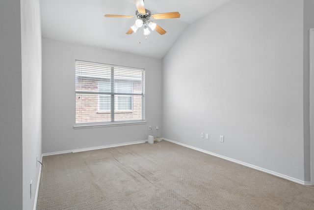 9217 Oldwest Trail, Fort Worth, TX 76131