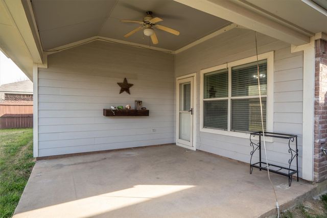 9217 Oldwest Trail, Fort Worth, TX 76131