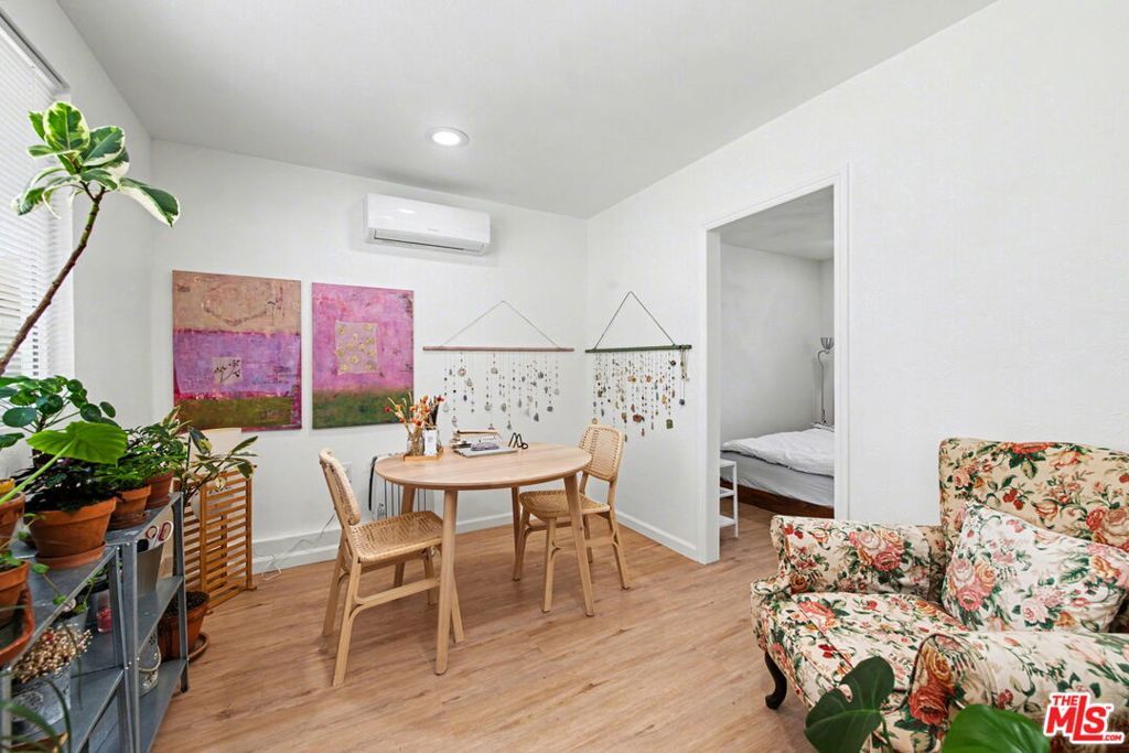Image 35 of property listing at 2936 S Harvard Boulevard, Los Angeles, CA 90018