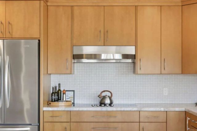 5958 Sagebrush Road, La Jolla, CA 92037