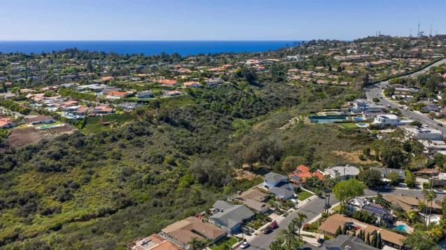 5958 Sagebrush Road, La Jolla, CA 92037