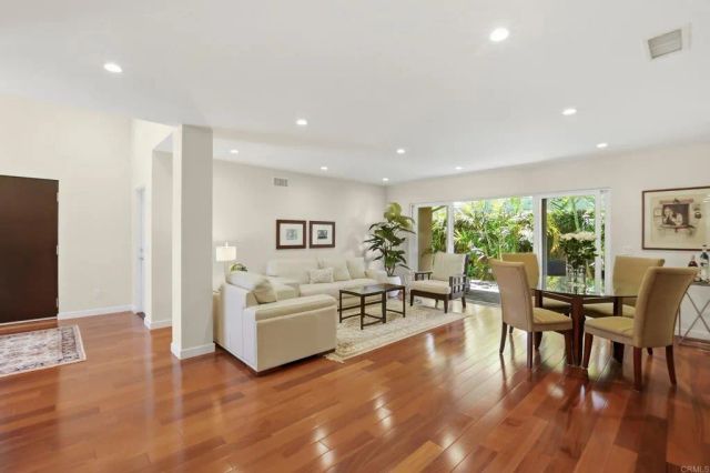 5958 Sagebrush Road, La Jolla, CA 92037