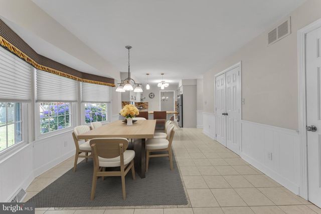 1192 RIVIERA BLVD, Vineland, NJ 08361