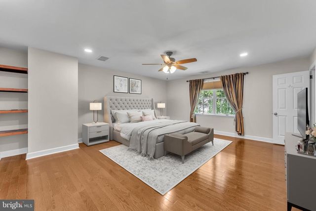 1192 RIVIERA BLVD, Vineland, NJ 08361