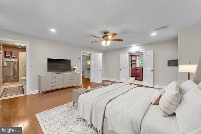1192 RIVIERA BLVD, Vineland, NJ 08361