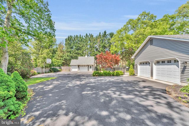 1192 RIVIERA BLVD, Vineland, NJ 08361