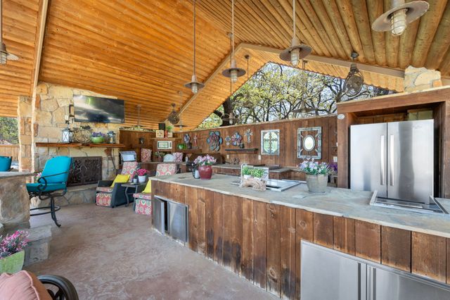 660 Deer Trail, Gordon, TX 76453