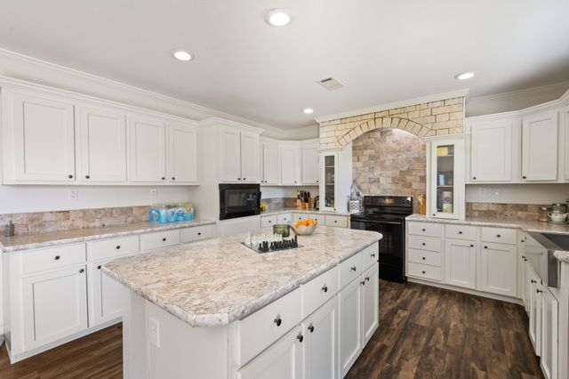 660 Deer Trail, Gordon, TX 76453