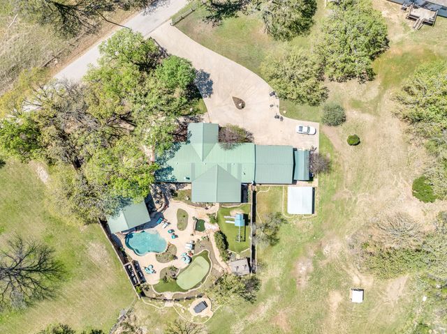 660 Deer Trail, Gordon, TX 76453
