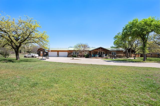 660 Deer Trail, Gordon, TX 76453