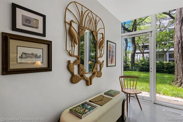 1351 Nicolet Place, Detroit, MI 48207