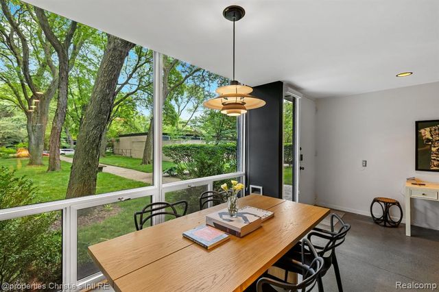 1351 Nicolet Place, Detroit, MI 48207