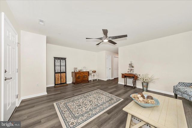 13412 MARQUISE DR, Hagerstown, MD 21742