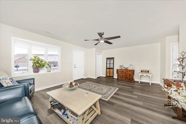 13412 MARQUISE DR, Hagerstown, MD 21742