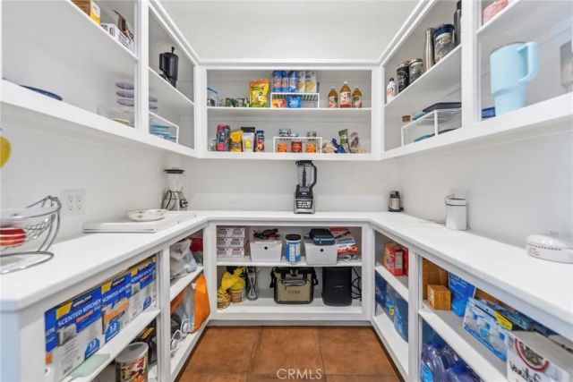 322 E 19th, Upland, CA 91784