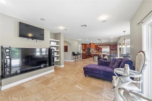 322 E 19th, Upland, CA 91784