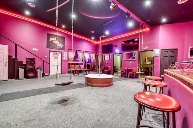 3560 e 93rd Street, Cleveland, OH 44105