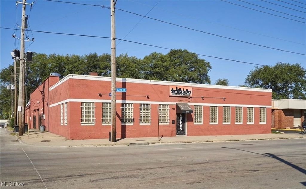 3560 e 93rd Street, Cleveland, OH 44105