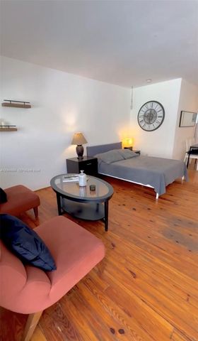 644 Meridian Avenue 10, Miami Beach, FL 33139