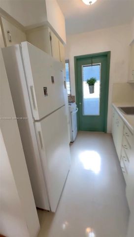 644 Meridian Avenue 10, Miami Beach, FL 33139