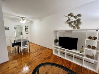 644 Meridian Avenue 10, Miami Beach, FL 33139