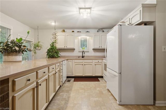 7706 Moutline Court, Greensboro, NC 27409