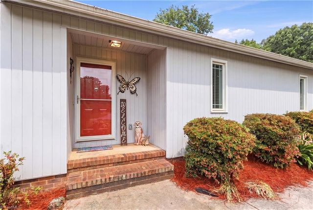 7706 Moutline Court, Greensboro, NC 27409