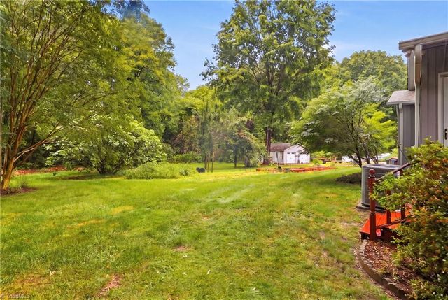 7706 Moutline Court, Greensboro, NC 27409