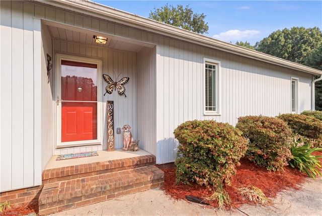7706 Moutline Court, Greensboro, NC 27409