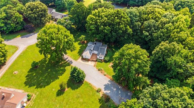 7706 Moutline Court, Greensboro, NC 27409
