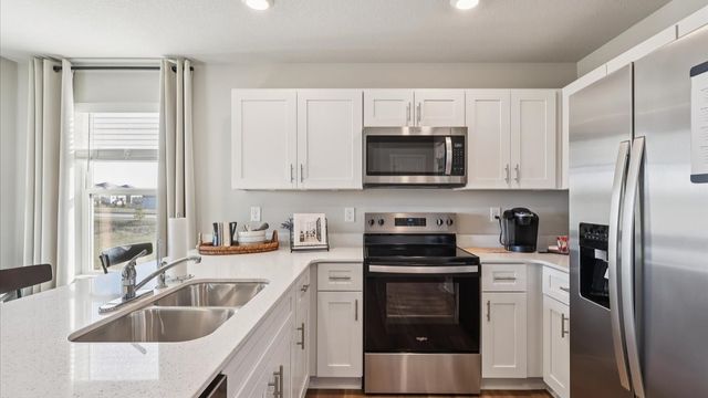 15324 Coyote Drive, Urbandale, IA 50111