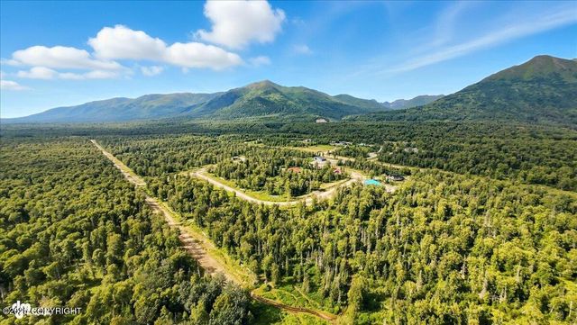 9475 E Hatcher Landing Avenue, Palmer, AK 99645