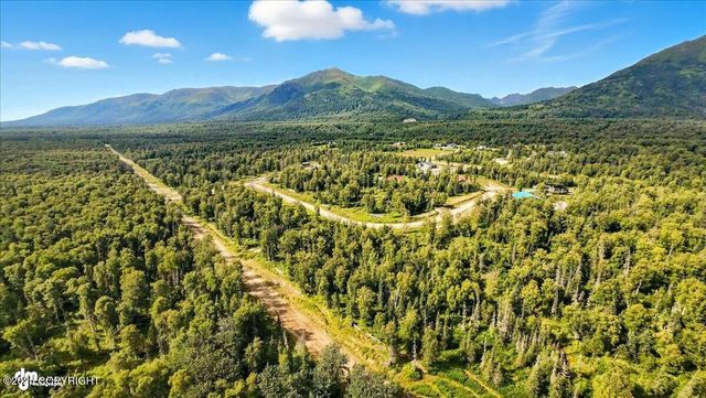 9475 E Hatcher Landing Avenue, Palmer, AK 99645