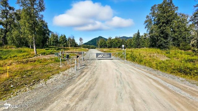 9475 E Hatcher Landing Avenue, Palmer, AK 99645