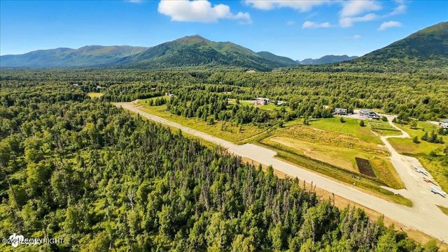9475 E Hatcher Landing Avenue, Palmer, AK 99645