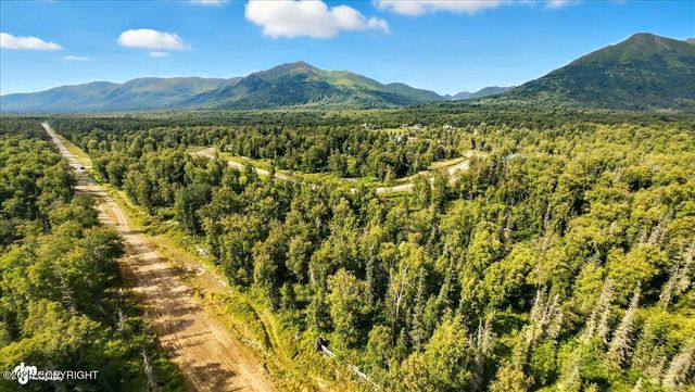 9475 E Hatcher Landing Avenue, Palmer, AK 99645